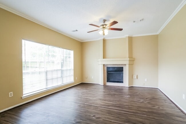 Building Photo - 6018 Fern Hollow Ct Rental