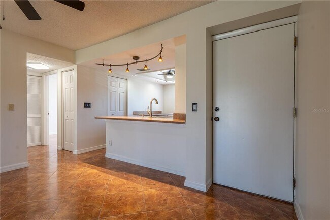 Photo - 122 E Cypress Ct Unidad 122