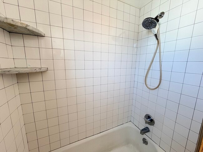 Photo - 150 Franklin St