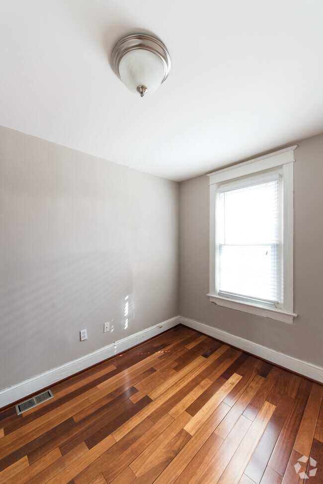 Building Photo - 540 Irving St., NW Unit A Rental