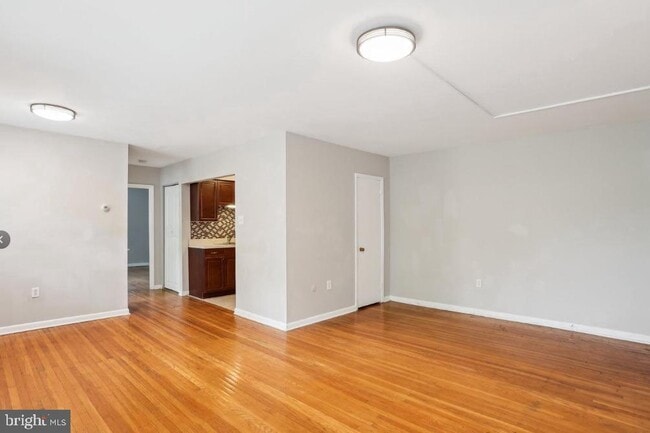 Building Photo - 1100 Tyson Ave Rental