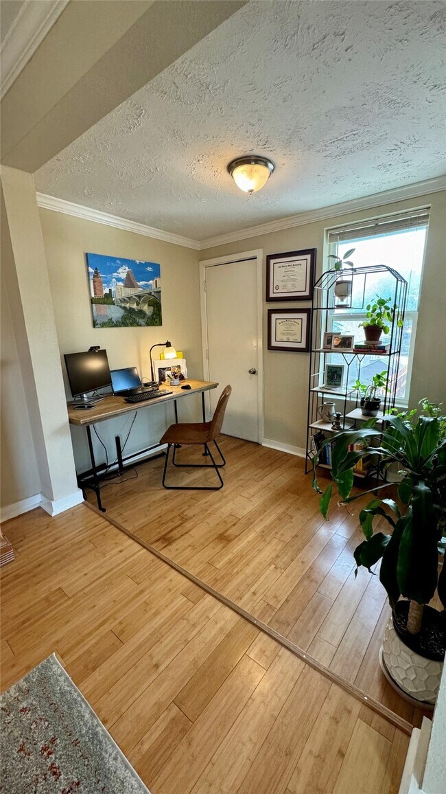 Photo - 404 Quitman St Unit 1