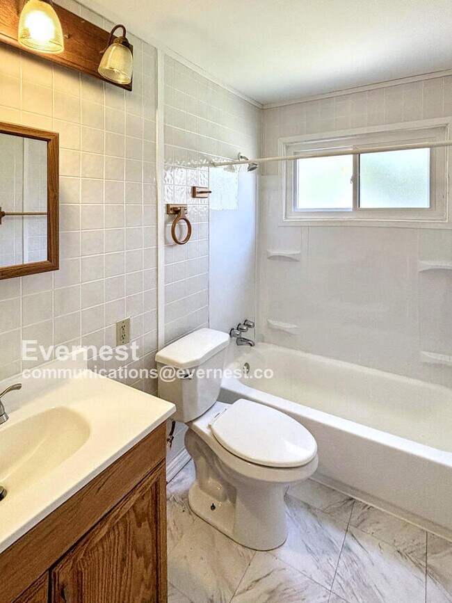 Photo - 1213 Scott Ave