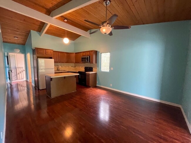Building Photo - Pohailani 2 Bedroom Unit 228 Rental