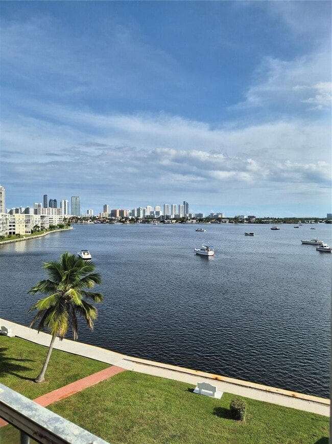 Photo - 2910 Point E Dr Unidad M610