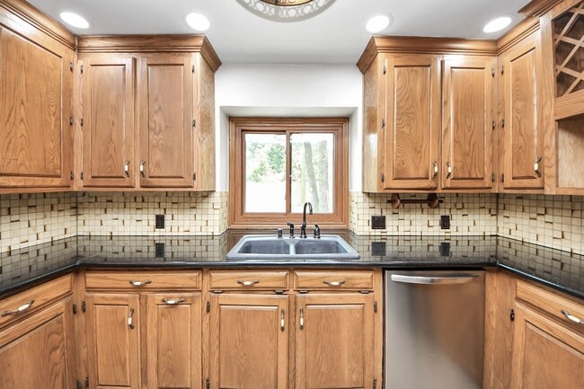 Photo - 3923 Cypress Lake Dr