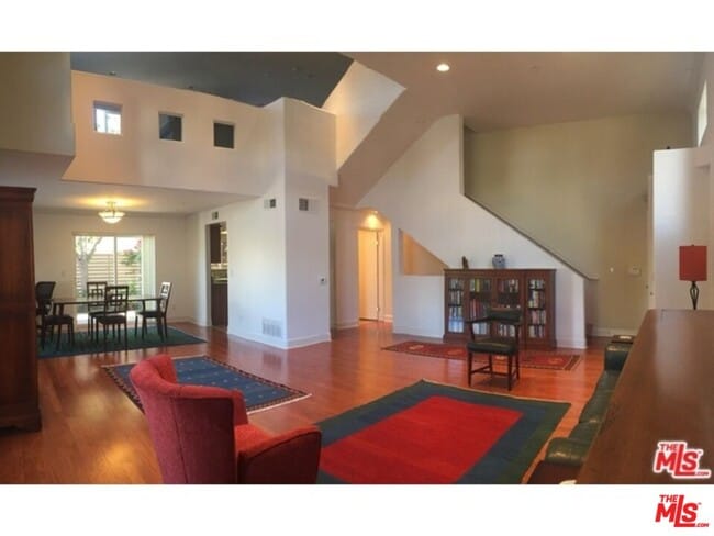 Building Photo - 1238 22nd St Rental