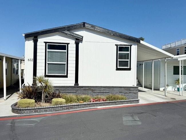 Photo - 80 Huntington St