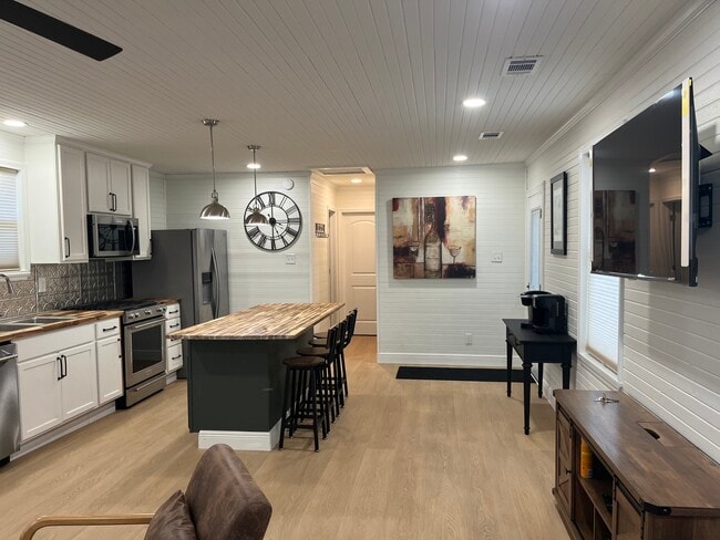 Photo - 904 Kentucky St