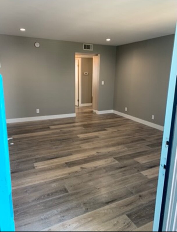 11040 Hesby St Unit 106