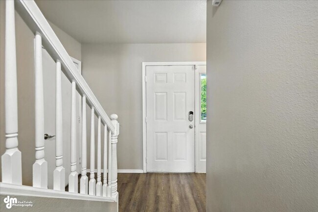 Photo - Spacious Palmer Home!