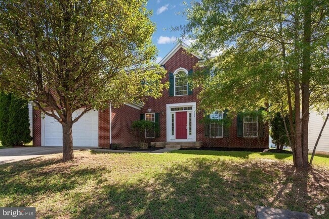 Building Photo - 5203 Linden Dr Rental