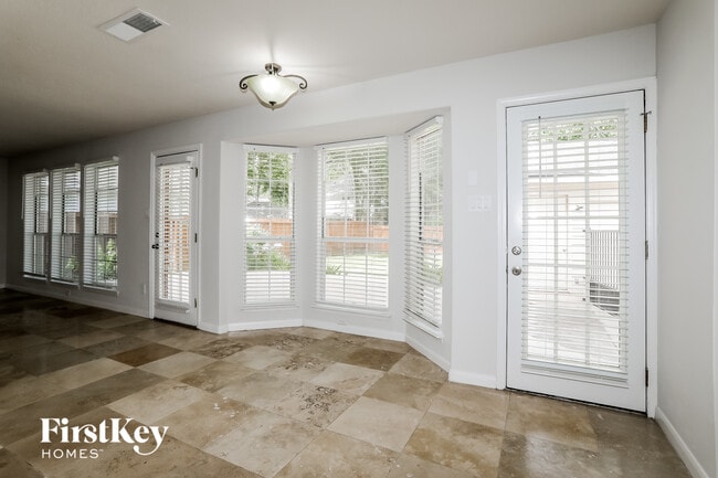 Photo - 108 N Rockfern Ct