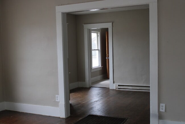 Building Photo - 117 N 7th St