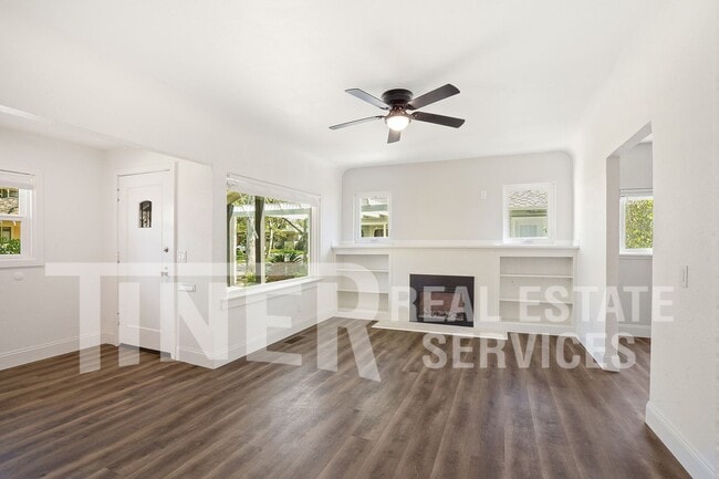 Photo - 4456 G St