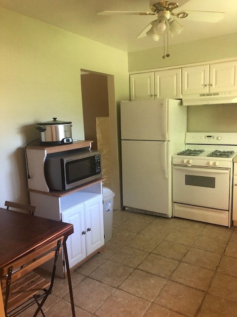 Photo - 447 N Fox Hills Dr