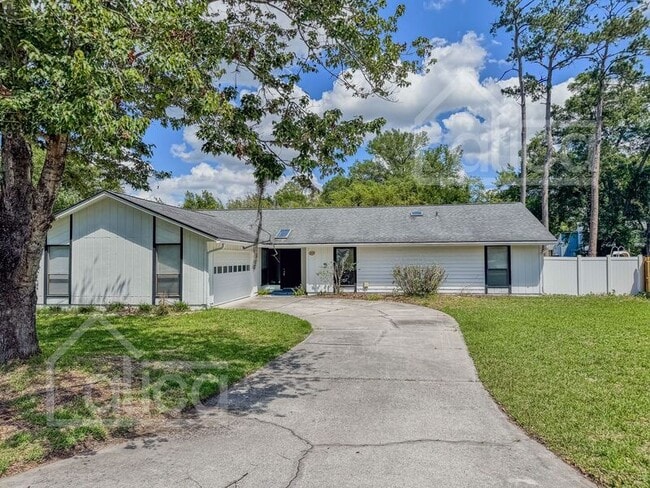 1959 Sussex Dr N