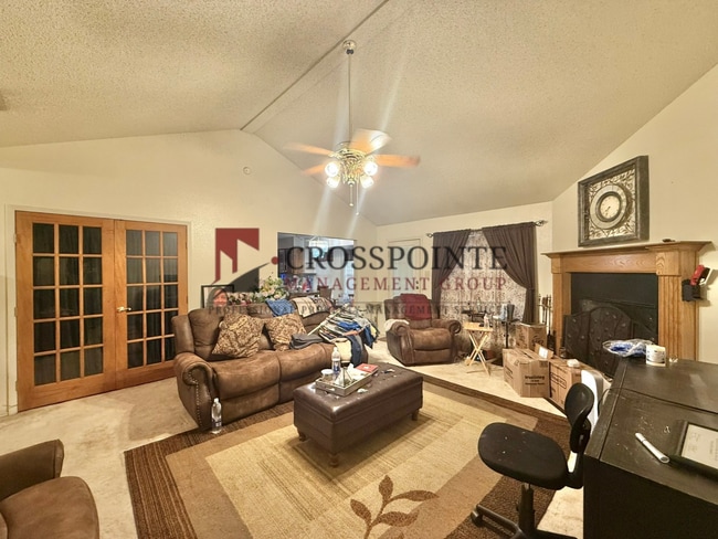 205 Charles Dr