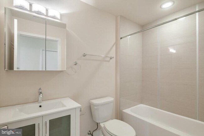 Photo - 1430 South St