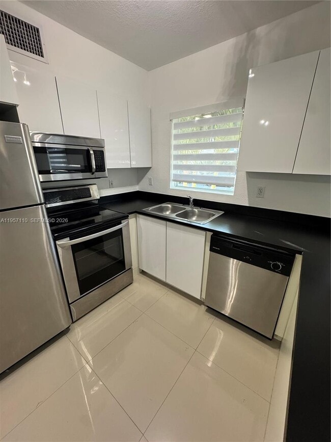 Photo - 8035 Crespi Blvd Unit 1