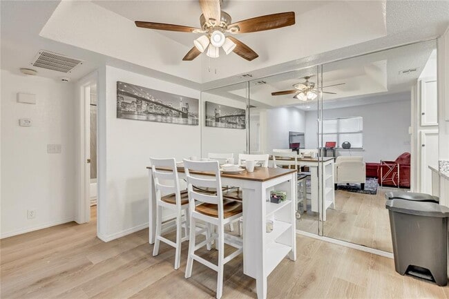 Photo - 11409 Springhollow Rd Unidad 505