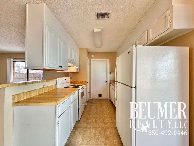 Photo - Charming 3 bedroom 2 bath Home for Rent