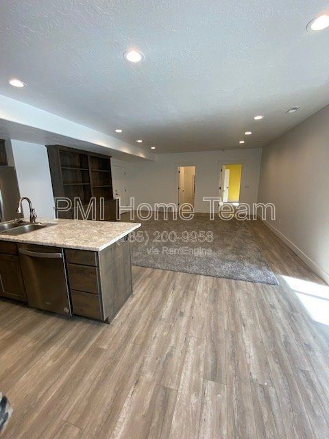Photo - 1284 Mary Ln