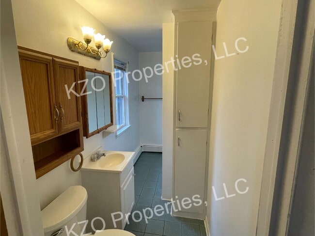 Photo - 608 W Michigan Ave Unidad 2