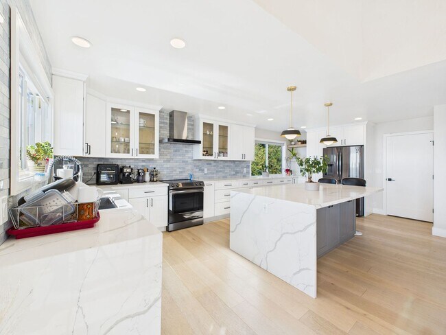 Photo - 3325 Brunell Dr