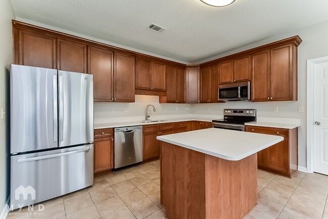 Photo - 4050 Sidlehill Dr