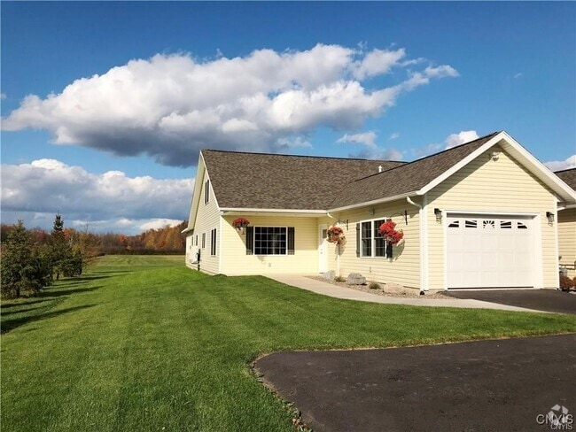 Building Photo - 1019 Fyler Rd Rental