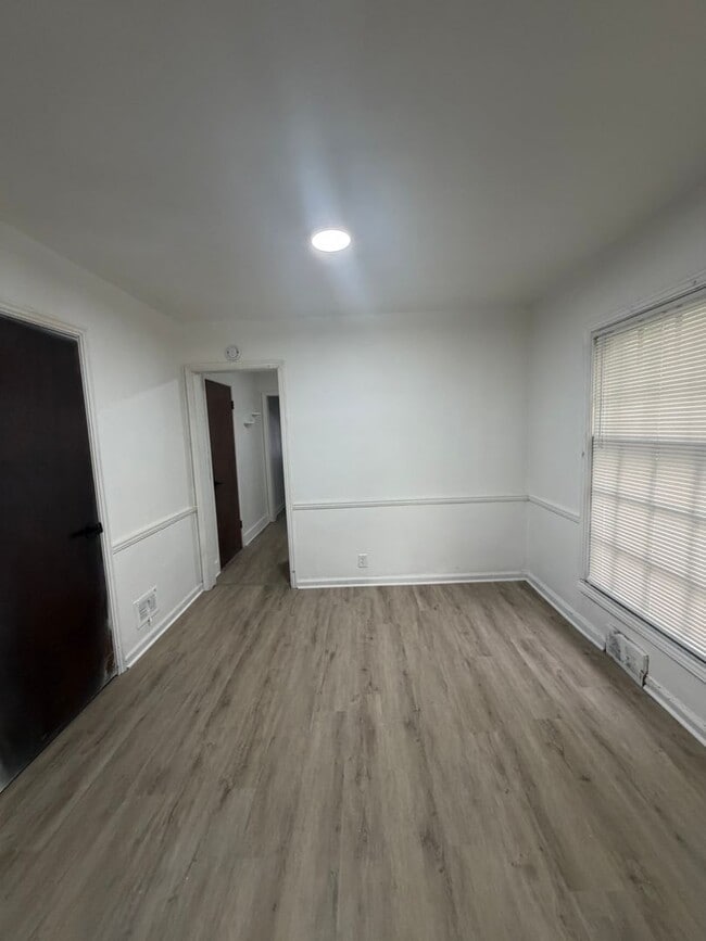 Photo - 3461 Dequincy St