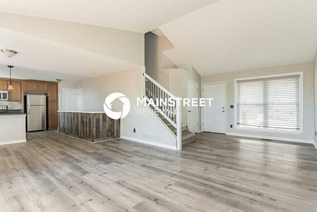 Photo - 3 Bedroom Pet-Friendly Home in LITTLETON, CO with Main Street Renewal