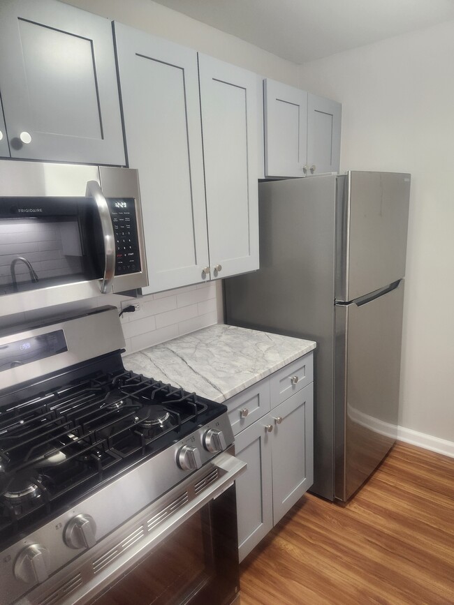 226 Shorewood Dr Unit 226 Shorewood Dr Unit 2C