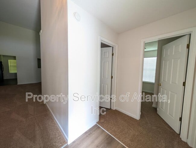 Photo - 2047 Mulberry Ln