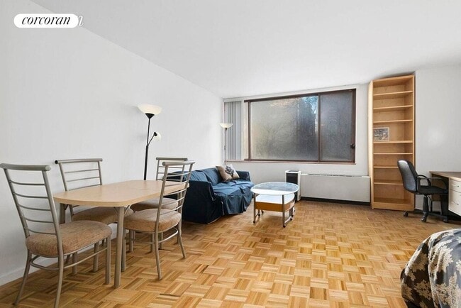 Building Photo - 393 W 49th St Rental