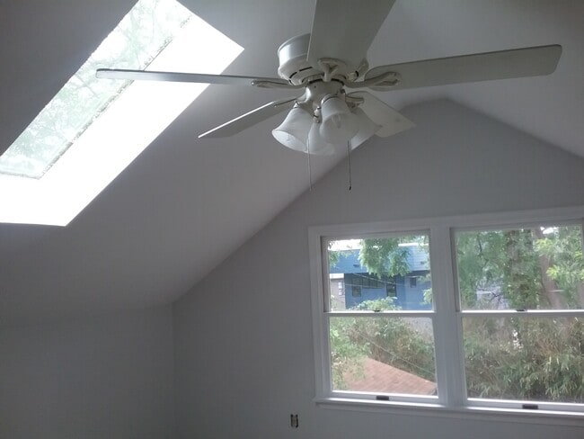 Photo - 314 N Bryan St Unit Clarendon 3BED 2 BATH