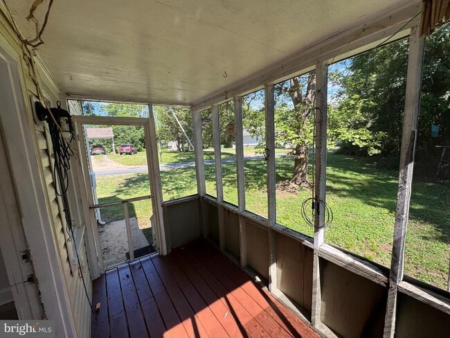Photo - 516 Wyne Dr