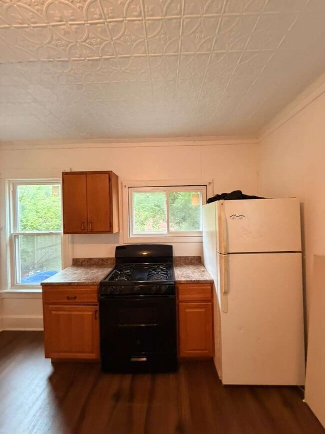 Building Photo - 506 3rd St Unit 506 3rd St