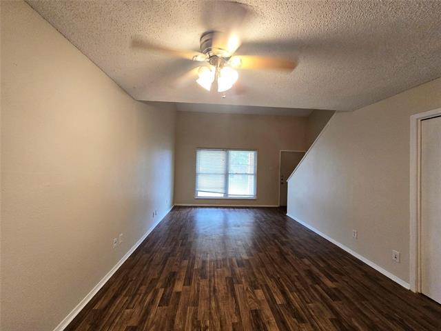 2223 Viewtop Ln