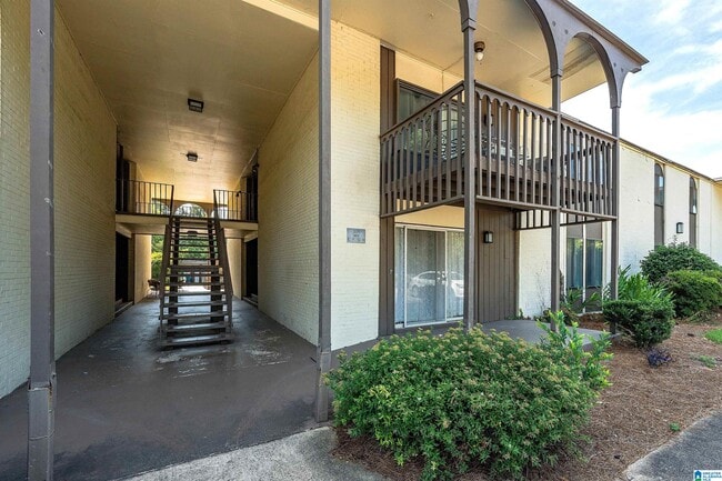 Building Photo - 3011 Massey Rd Unit H Rental