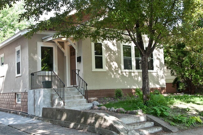 Building Photo - Charming 4-Bed Minneapolis Home with Hardwood Floors & Finished Basement