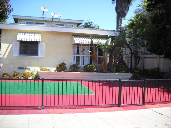 Photo - 830 Felspar St Unidad 830 Felspar Street