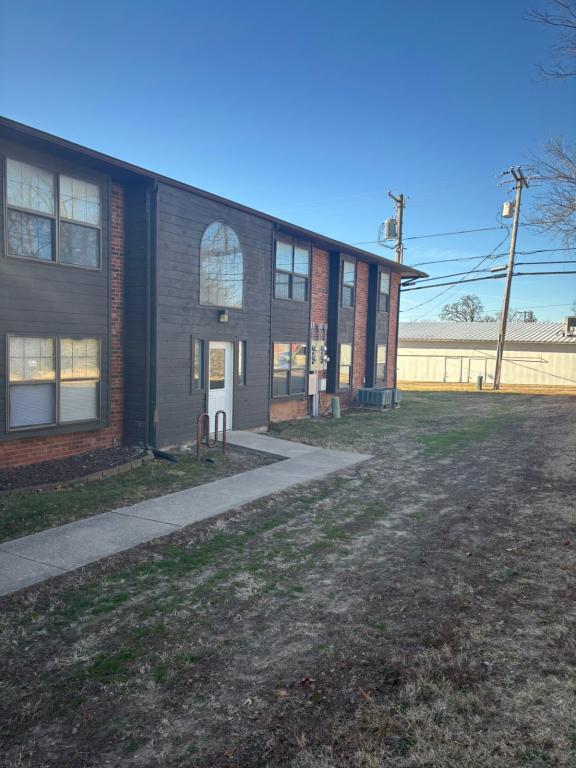 Photo - 1221 S Park Ave