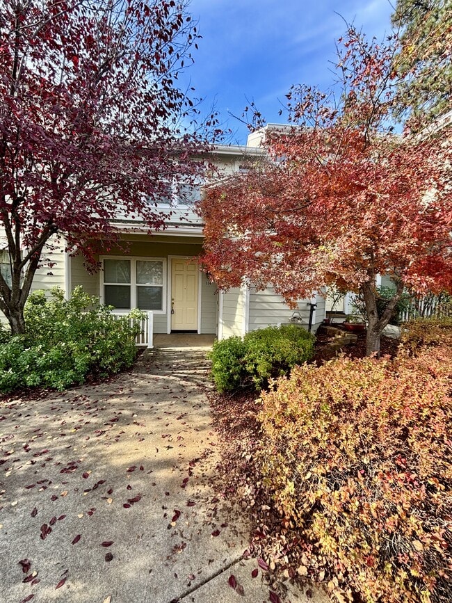 Photo - 114 Ironhorse Place