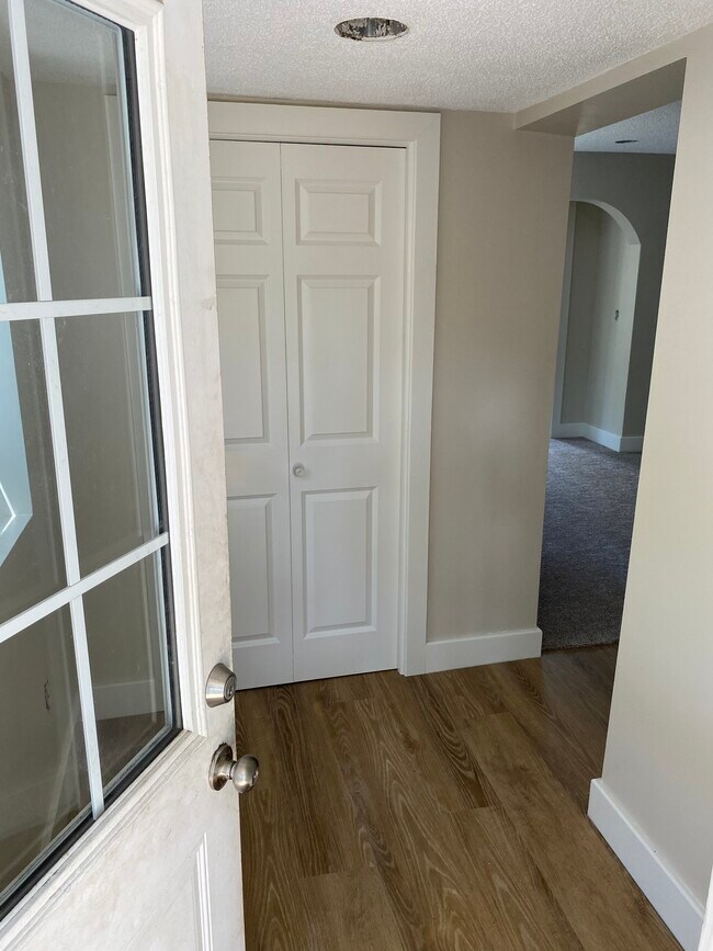 Front entry with big closet - 1600 85th Ave NE House