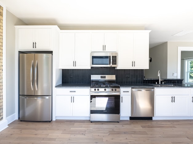 Photo - 2581 S Kinnickinnic Ave Unit Upper