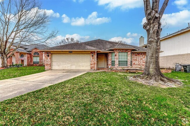 Building Photo - 19715 Lindenfield Ct Rental