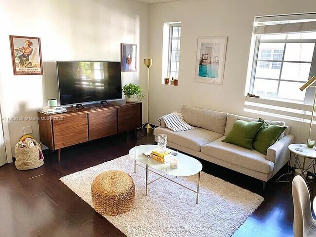 Photo - 435 21st St Unidad 216