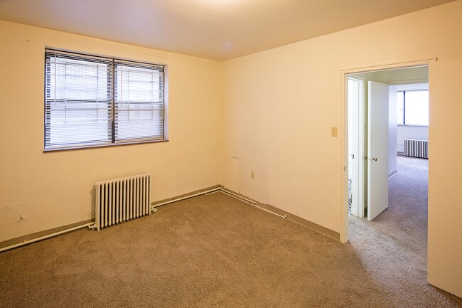 Photo - North Windsor Apartments